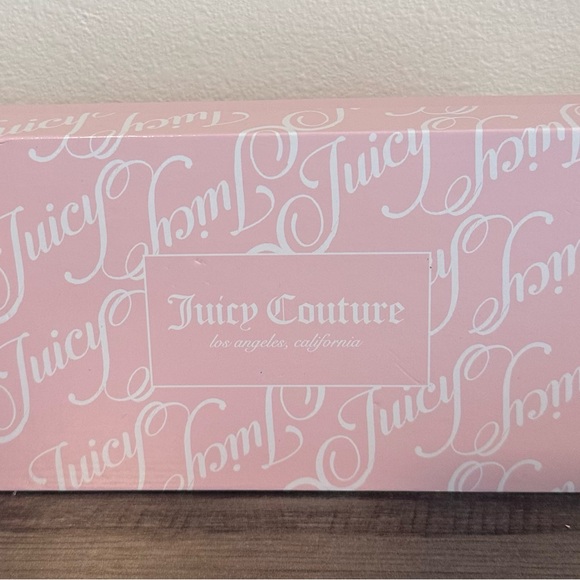 Juicy Couture Blush Quilted Wallet with Bow - Picture 2 of 2